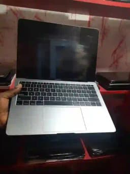 https://blinkers-bucket.nyc3.digitaloceanspaces.com/production/uploads/new/adds/RSIKr2mARoSaUEC.webp