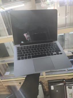 https://blinkers-bucket.nyc3.digitaloceanspaces.com/production/uploads/new/adds/fSGxXMbNJu4HPpo.webp