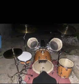 https://blinkers-bucket.nyc3.digitaloceanspaces.com/production/uploads/new/adds/tPmU11cU2soETU8.webp